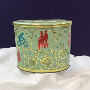 Vintage Baret Ware Oval Mint Green Biscuit Tin
